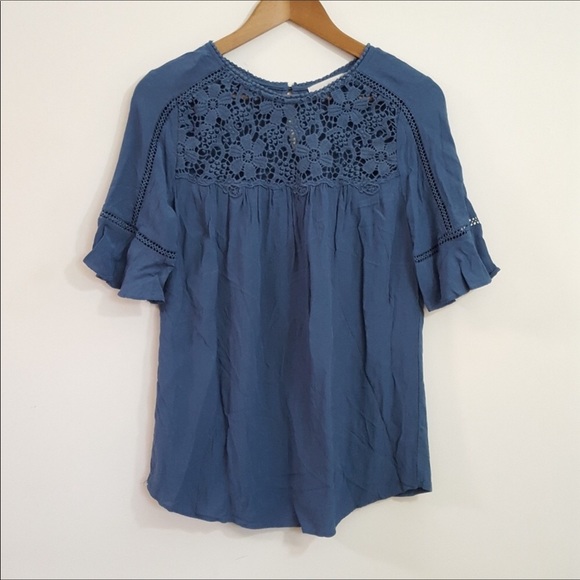 LOFT blue floral crochet trim short sleeve top - Picture 2 of 4
